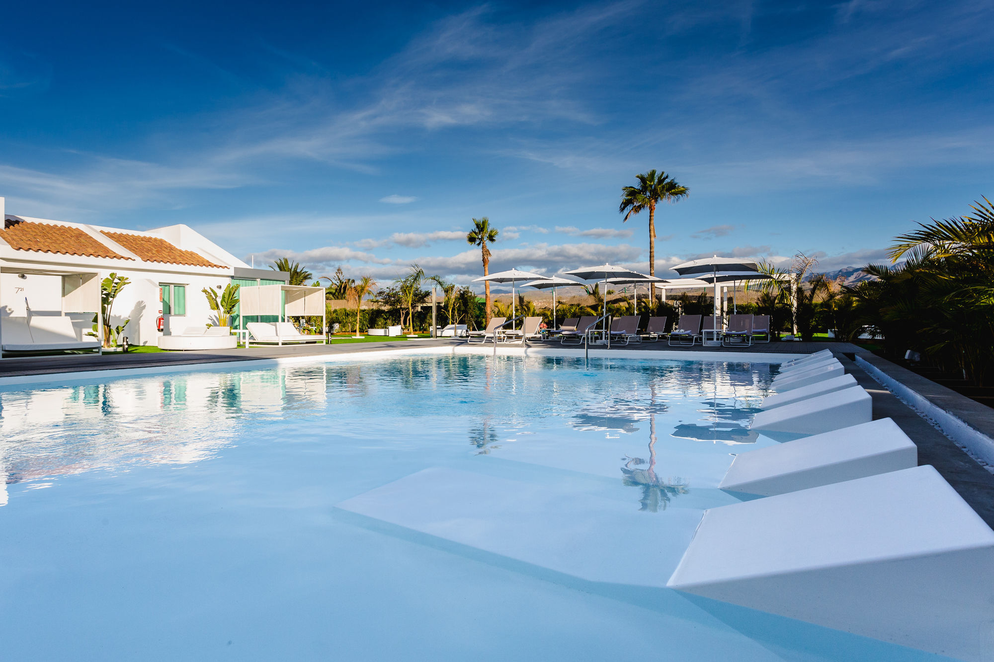 เซเว่น โฮเต็ล แอนด์ เวลเนส - สำหรับชายรักร่วมเพศเท่านั้น Hotel มาสปาโลมาส ภายนอก รูปภาพ